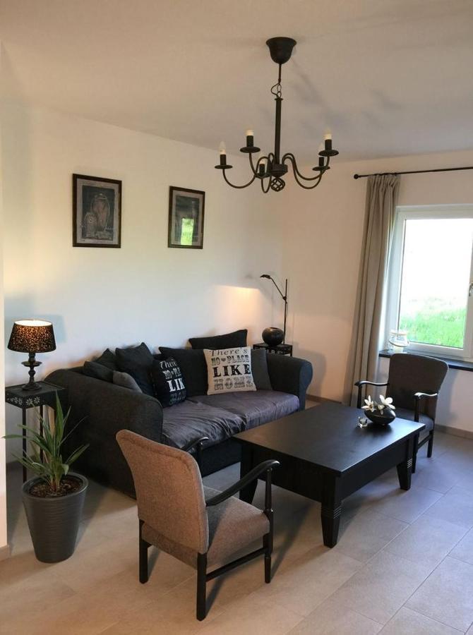 Damhills Apartments Bronowko Екстер'єр фото